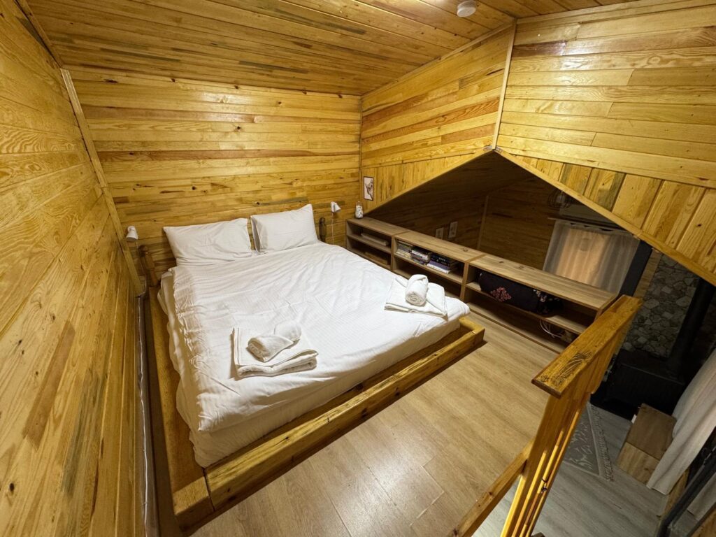 2fbb3991-0947-4c97-9493-c6a2ef1f7d2a