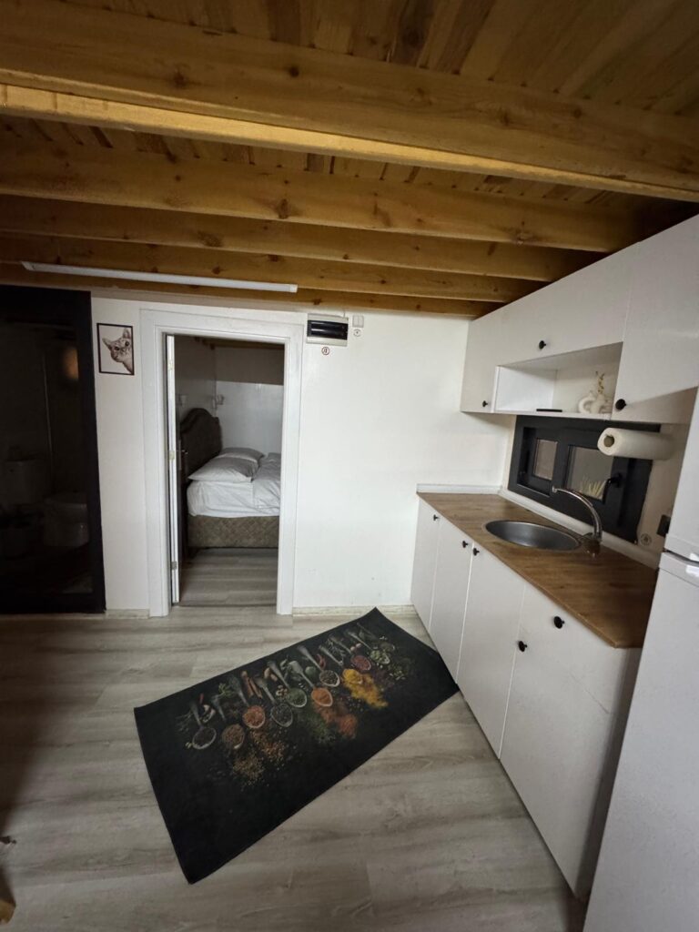 4bbc1766-896f-486e-b9d0-296e133a68d3