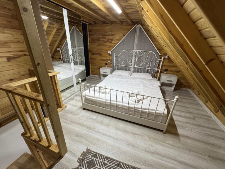 d8e0957e-a6f0-47d3-bd9c-a0fa5b0f0859